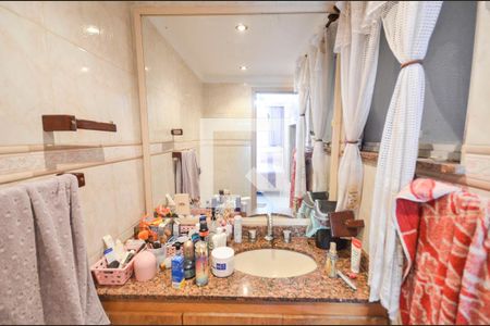 Apartamento à venda com 100m², 2 quartos e 1 vagaBanheiro da Suíte