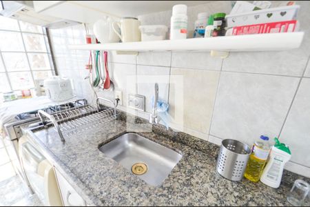 Apartamento à venda com 100m², 2 quartos e 1 vagaCozinha