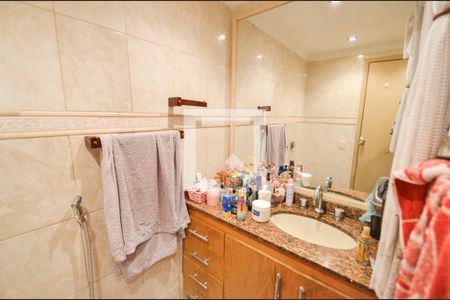 Apartamento à venda com 100m², 2 quartos e 1 vagaBanheiro da Suíte