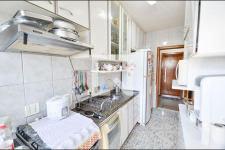 Apartamento à venda com 100m², 2 quartos e 1 vagaCozinha