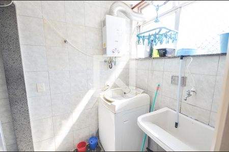 Apartamento à venda com 100m², 2 quartos e 1 vagaÁrea de Serviço