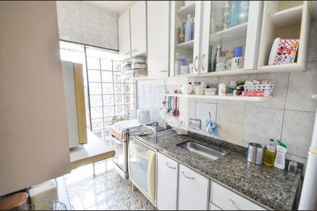 Apartamento à venda com 100m², 2 quartos e 1 vagaCozinha