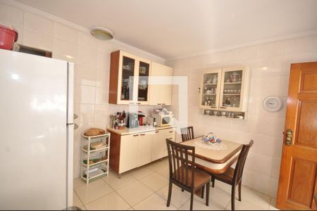 Casa à venda com 712m², 5 quartos e 6 vagasCozinha