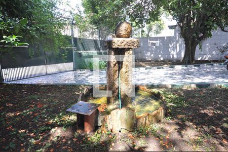 Casa à venda com 712m², 5 quartos e 6 vagasÁrea Verde