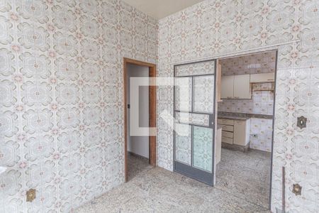 Casa à venda com 360m², 5 quartos e sem vagaÁrea de Serviço