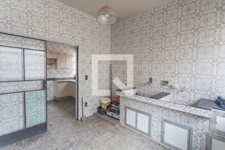 Casa à venda com 360m², 5 quartos e sem vagaÁrea de Serviço