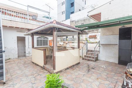 Casa à venda com 360m², 5 quartos e sem vagaQuintal