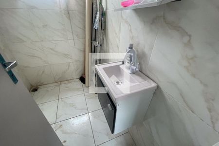 Casa para alugar com 30m², 1 quarto e sem vagaBanheiro