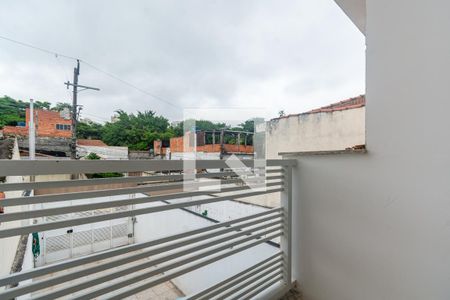Sacada da Suíte 1 de casa para alugar com 2 quartos, 100m² em Vila Guarani (zona Sul), São Paulo