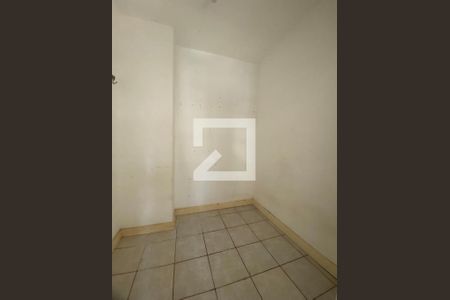 Apartamento à venda com 160m², 3 quartos e 2 vagas Apartamento à venda com 160m², 3 quartos e 2 vagasQuarto de serviço