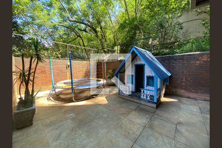 Apartamento à venda com 160m², 3 quartos e 2 vagas Apartamento à venda com 160m², 3 quartos e 2 vagasBrinquedoteca