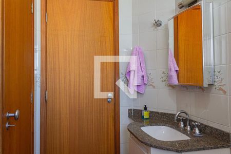 Apartamento à venda com 190m², 3 quartos e 3 vagasBanheiro da Suíte 1