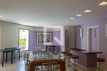 Apartamento à venda com 190m², 3 quartos e 3 vagasÁrea comum - Salão de festas