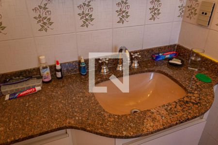 Apartamento à venda com 190m², 3 quartos e 3 vagasBanheiro da Suíte 2