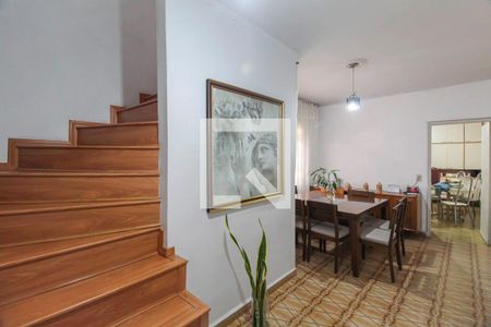 Casa à venda com 200m², 4 quartos e 2 vagas Casa à venda com 200m², 4 quartos e 2 vagasSala de Jantar