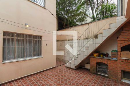 Casa à venda com 200m², 4 quartos e 2 vagas Casa à venda com 200m², 4 quartos e 2 vagasQuintal