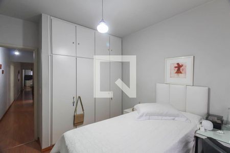 Casa à venda com 200m², 4 quartos e 2 vagas Casa à venda com 200m², 4 quartos e 2 vagasQuarto 1