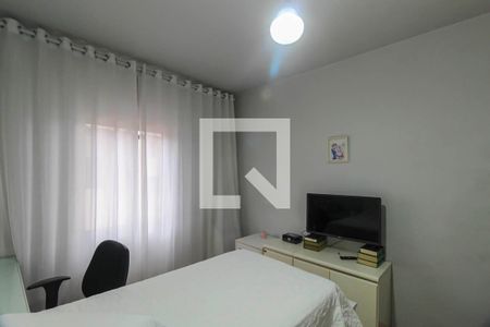 Casa à venda com 200m², 4 quartos e 2 vagas Casa à venda com 200m², 4 quartos e 2 vagasQuarto 1