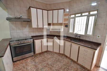 Casa à venda com 263m², 3 quartos e 6 vagasCozinha