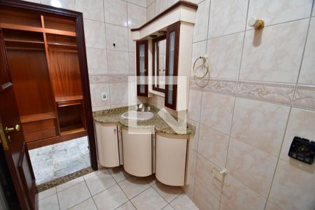 Casa à venda com 263m², 3 quartos e 6 vagasBanheiro 1