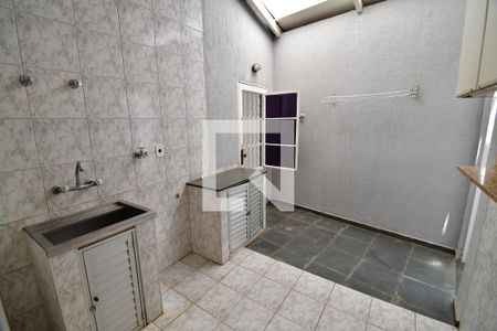 Casa à venda com 263m², 3 quartos e 6 vagasÁrea de Serviço