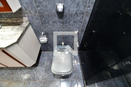 Casa à venda com 263m², 3 quartos e 6 vagasBanheiro 2