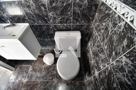 Casa à venda com 263m², 3 quartos e 6 vagasBanheiro de serviço