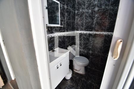 Casa à venda com 263m², 3 quartos e 6 vagasBanheiro de serviço