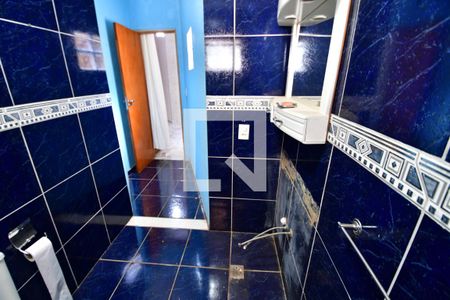 Casa à venda com 263m², 3 quartos e 6 vagasBanheiro 4