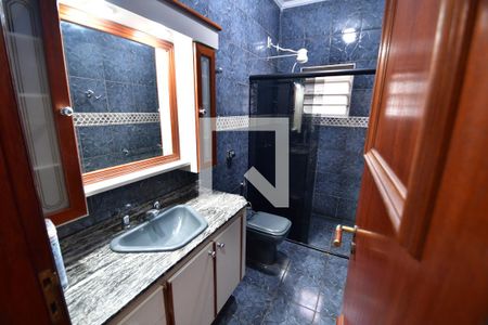 Casa à venda com 263m², 3 quartos e 6 vagasBanheiro 2