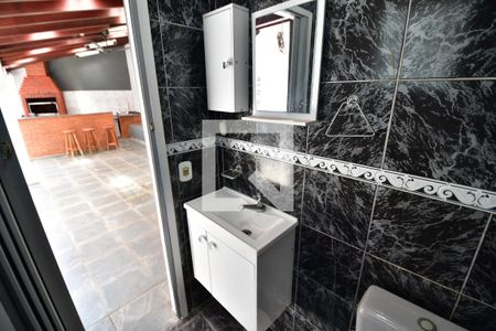 Casa à venda com 263m², 3 quartos e 6 vagasBanheiro de serviço
