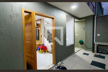 Casa para alugar com 350m², 4 quartos e 1 vagafrente da casa