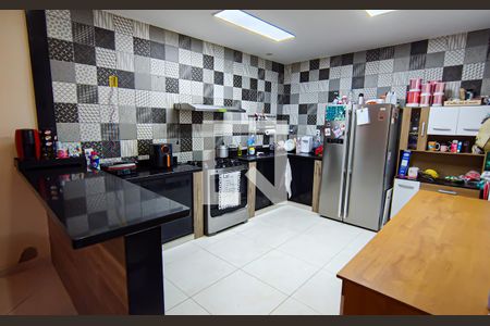 Casa para alugar com 350m², 4 quartos e 1 vagacozinha