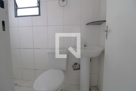 Casa de condomínio à venda com 105m², 3 quartos e 2 vagasBanheiro da suíte