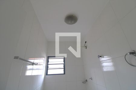 Casa de condomínio à venda com 105m², 3 quartos e 2 vagasBanheiro comum