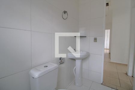 Casa de condomínio à venda com 105m², 3 quartos e 2 vagasBanheiro comum