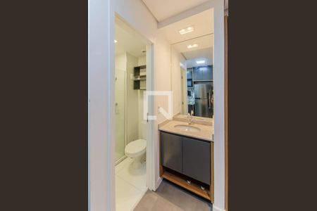 Banheiro de kitnet/studio para alugar com 1 quarto, 25m² em Vila Mariana, São Paulo