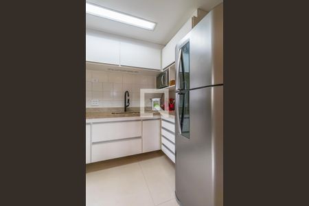 Cozinha de apartamento para alugar com 2 quartos, 77m² em Tamboré, Barueri
