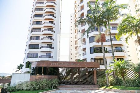 Apartamento à venda com 200m², 3 quartos e 4 vagas Apartamento à venda com 200m², 3 quartos e 4 vagasFachada