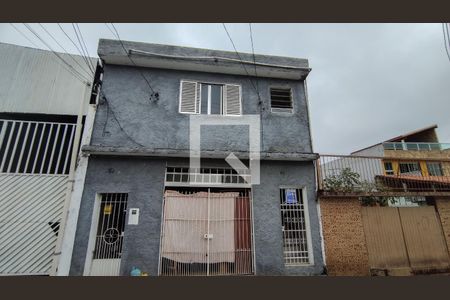 Casa à venda com 100m², 3 quartos e sem vagaFachada