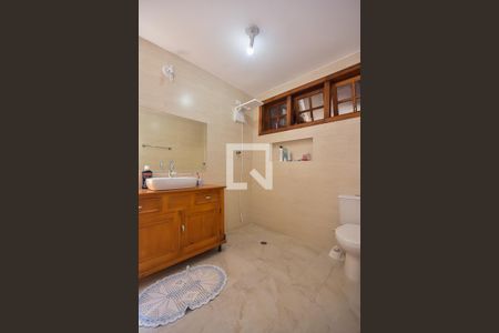 Casa à venda com 250m², 4 quartos e 4 vagas Casa à venda com 250m², 4 quartos e 4 vagasBanheiro Suíte 1