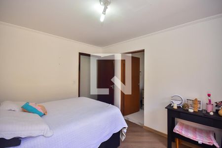 Casa à venda com 250m², 4 quartos e 4 vagas Casa à venda com 250m², 4 quartos e 4 vagasSuíte 2