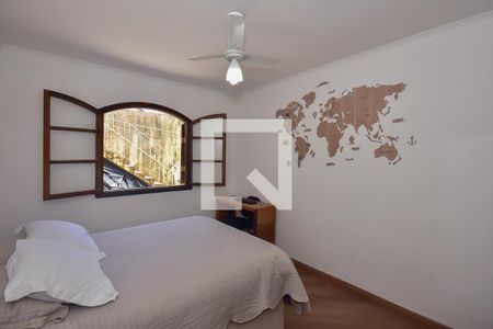 Casa à venda com 250m², 4 quartos e 4 vagas Casa à venda com 250m², 4 quartos e 4 vagasSuíte 1