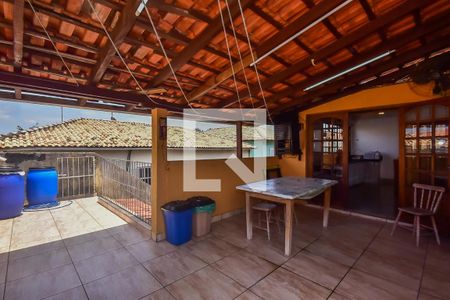 Casa à venda com 250m², 4 quartos e 4 vagas Casa à venda com 250m², 4 quartos e 4 vagasChurrasqueira