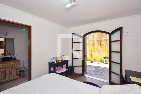 Casa à venda com 250m², 4 quartos e 4 vagas Casa à venda com 250m², 4 quartos e 4 vagasSuíte 2