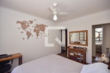 Casa à venda com 250m², 4 quartos e 4 vagas Casa à venda com 250m², 4 quartos e 4 vagasSuíte 1