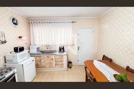 Casa à venda com 159m², 3 quartos e 2 vagas Casa à venda com 159m², 3 quartos e 2 vagasCozinha