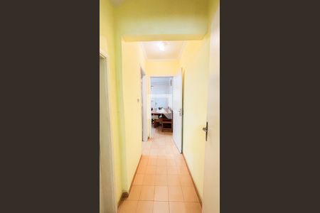 Casa à venda com 159m², 3 quartos e 2 vagas Casa à venda com 159m², 3 quartos e 2 vagasCorredor