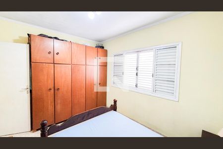 Casa à venda com 159m², 3 quartos e 2 vagas Casa à venda com 159m², 3 quartos e 2 vagasQuarto 1