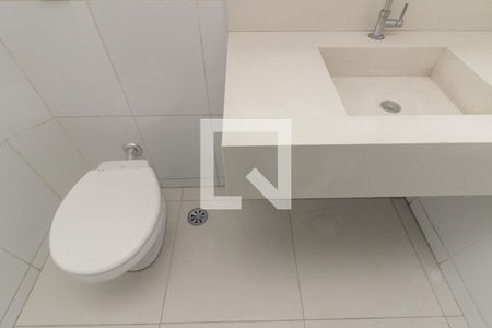 Apartamento à venda com 180m², 4 quartos e 1 vaga Apartamento à venda com 180m², 4 quartos e 1 vagaBanheiro 2